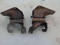 71-71 Mustang 250 Mounts 01.jpg