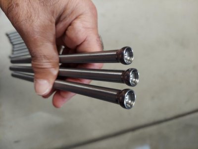 Pushrods2.jpg