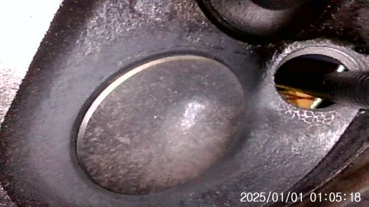Cyl 6 valve 2.jpg