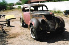 1937 Ford Tudor Sedan 2.jpg
