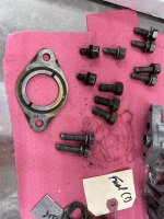 Bronco 1983 200lm retaining thrust plate camshaft 3.JPG