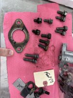 Bronco 1983 200lm retaining thrust plate camshaft 2.JPG
